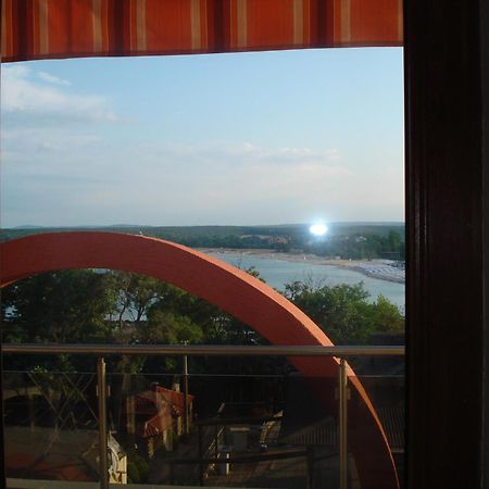 Apart Hotel Primavera 2 Primorsko Bilik gambar
