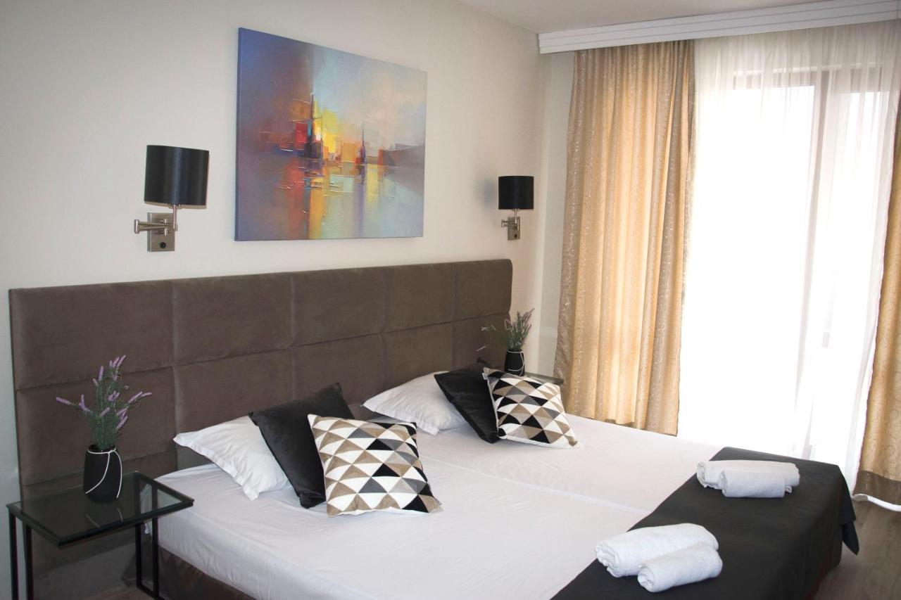Apart Hotel Primavera 2 Primorsko Luaran gambar
