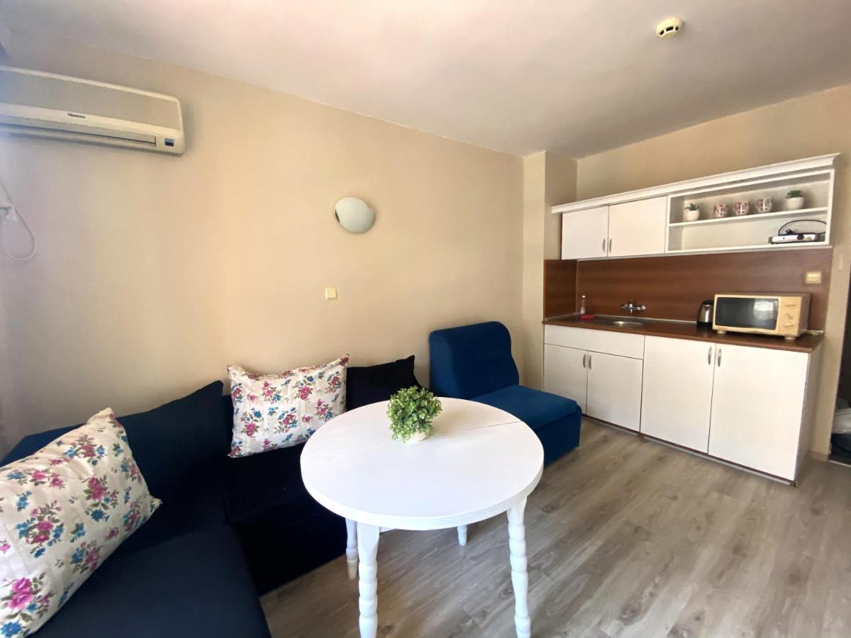 Apart Hotel Primavera 2 Primorsko Luaran gambar