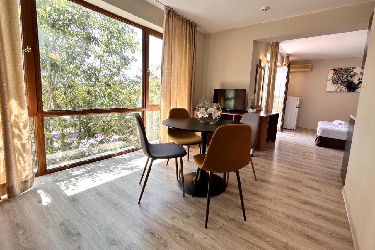Apart Hotel Primavera 2 Primorsko Luaran gambar