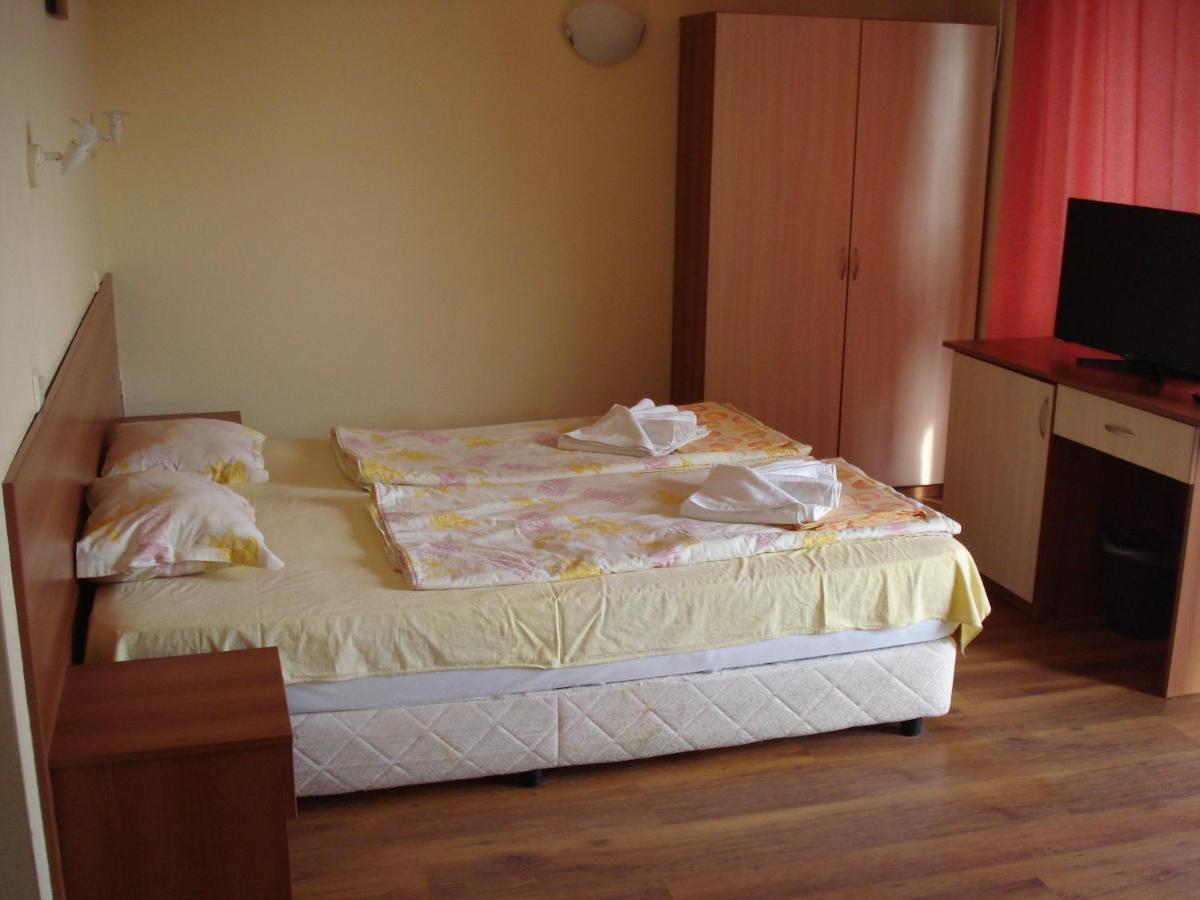 Apart Hotel Primavera 2 Primorsko Bilik gambar