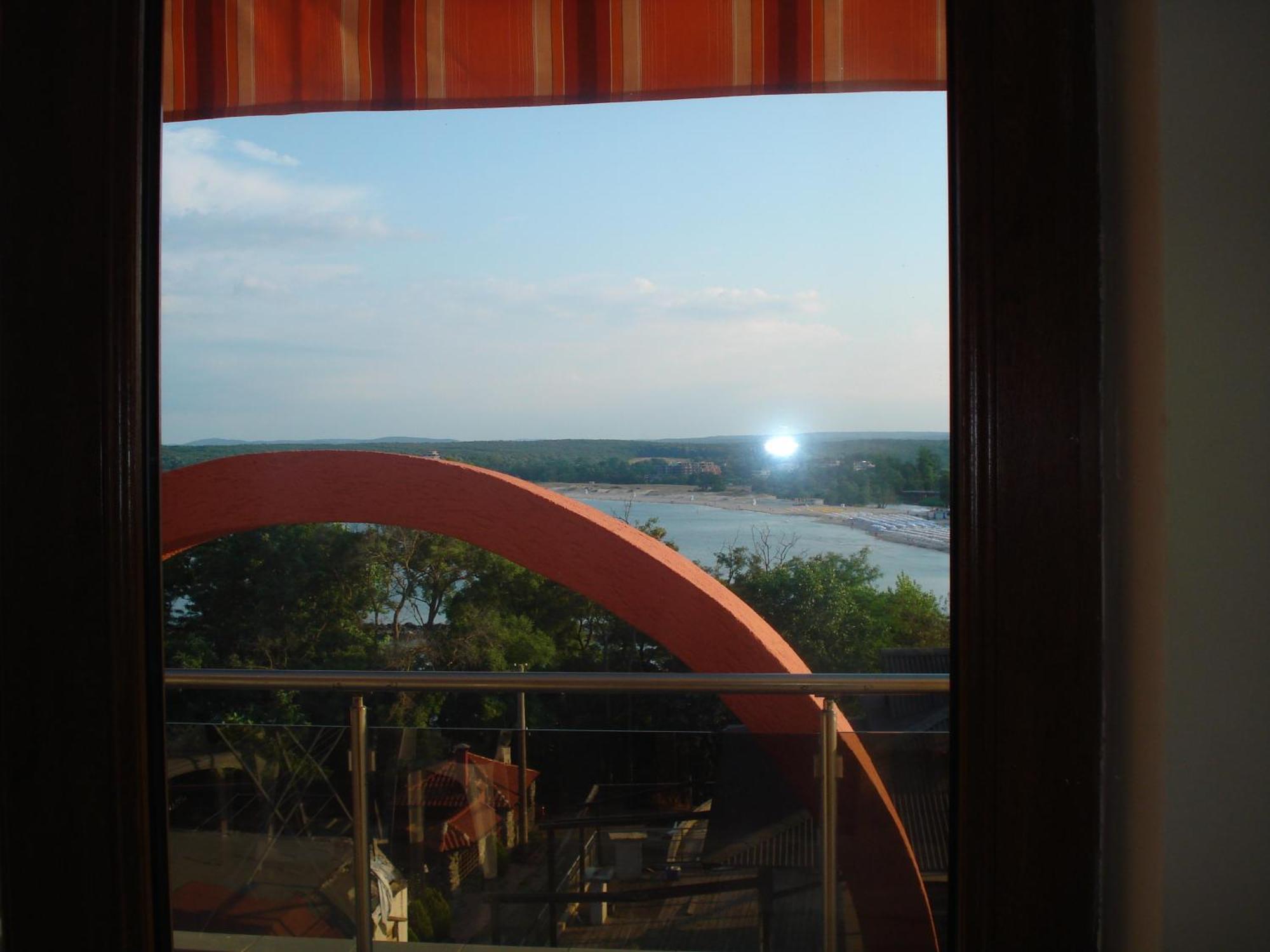 Apart Hotel Primavera 2 Primorsko Bilik gambar